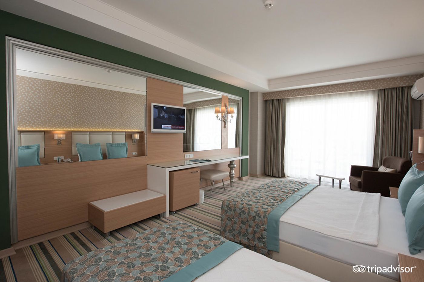 Royal-Garden-Beach-Room-33