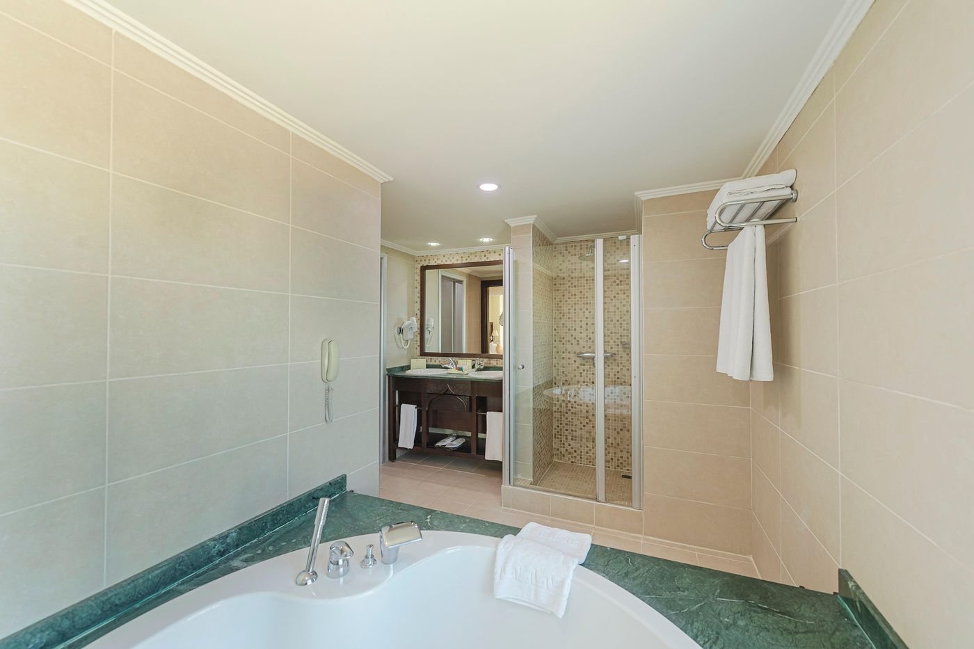 Crowne-Plaza-Antalya-Room-39