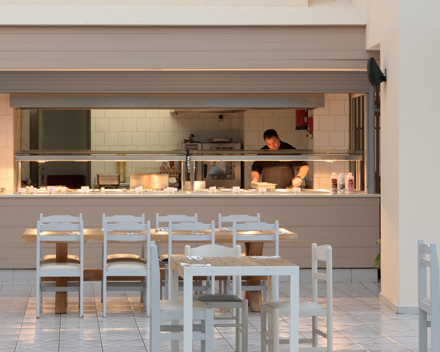 Hersonissos-Central-Restaurant-20