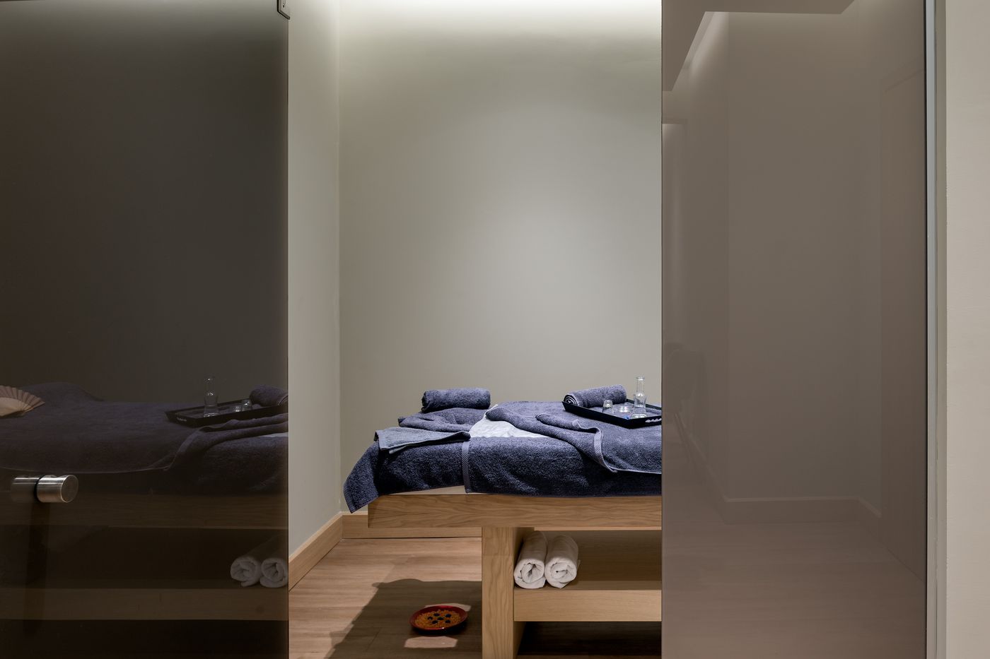 Ikones-Seafront-Luxury-Suites---Adults-Only-Sports-and-Entertainment-44