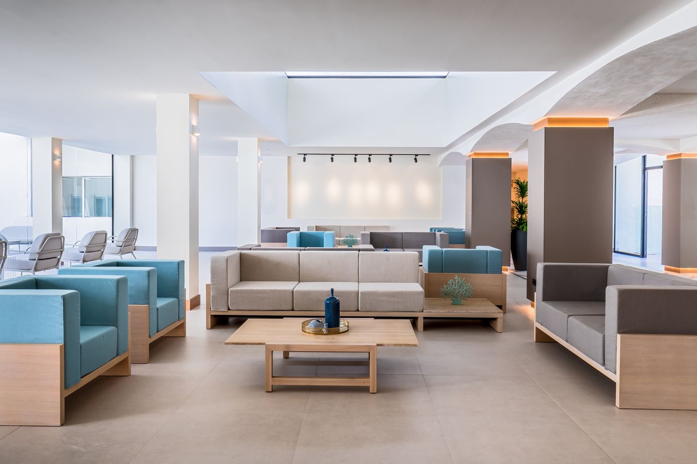 Occidental-Puerto-Ban--s-Lobby-43