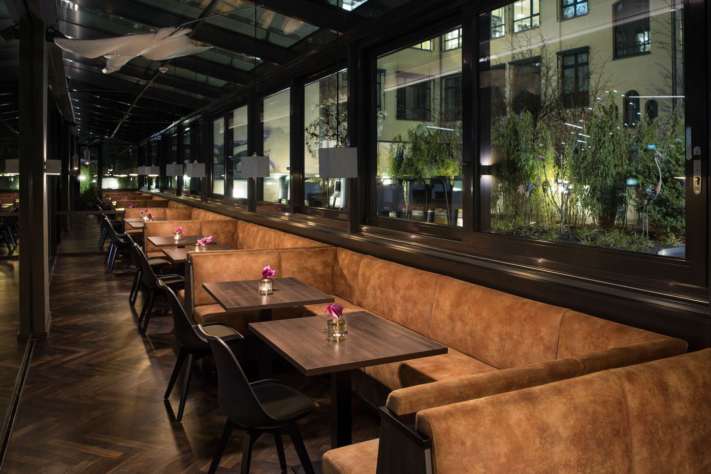 Hotel-Zoe-by-Amano-Group-Restaurant-5