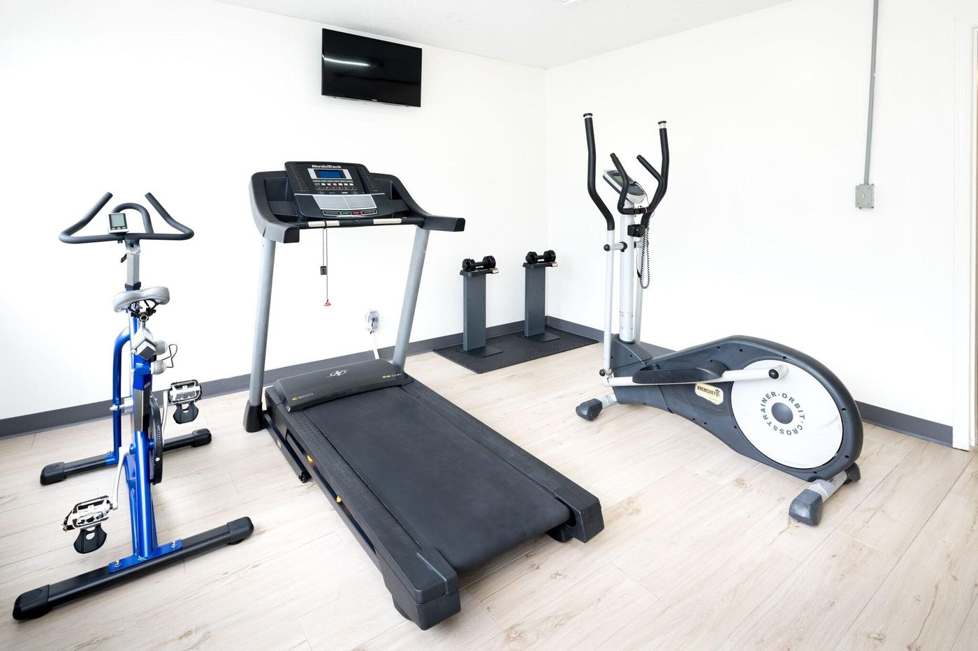 Cassandra-Hotel-Sports-and-Entertainment-11