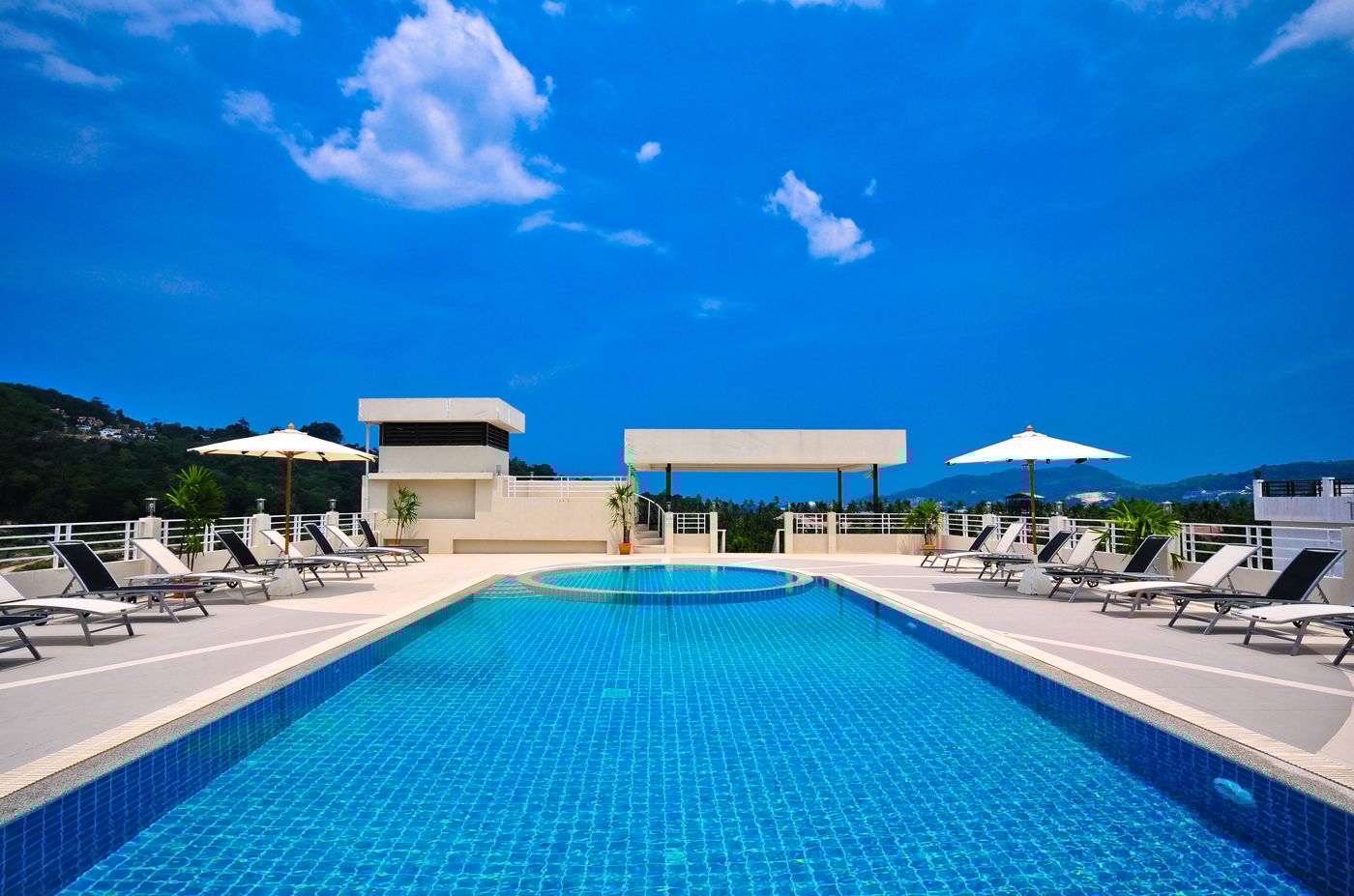 The-ASHLEE-Plaza-Patong-Hotel---Spa-Pool-1