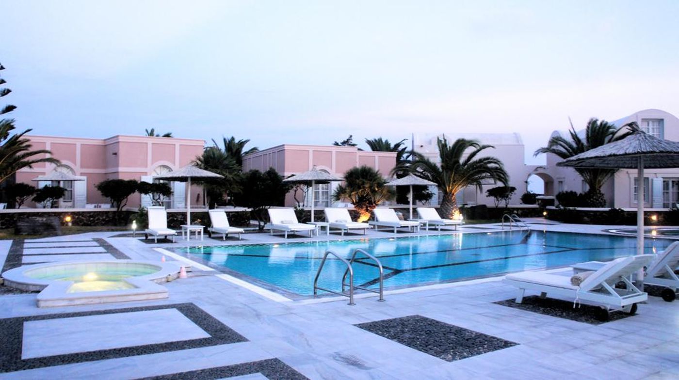 Pantheon Deluxe Villas