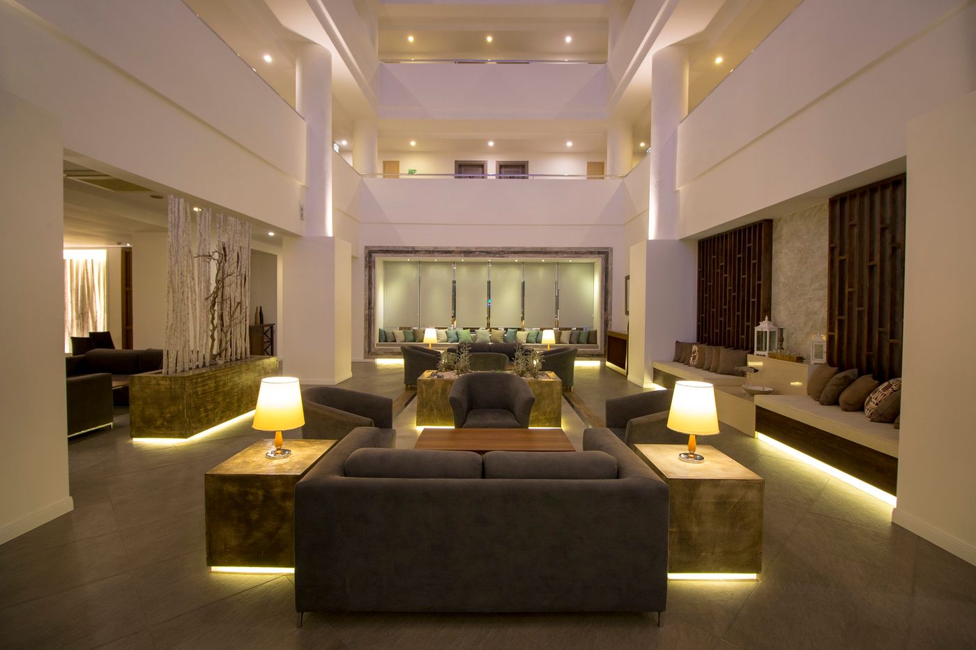Munamar-Beach-Residence-Lobby-38