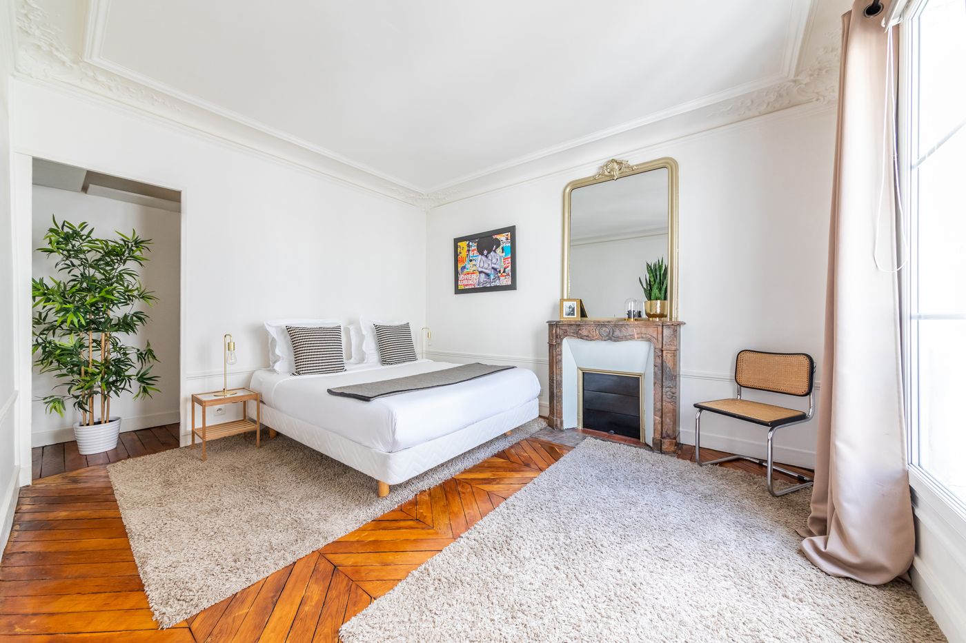 Residence-Bergere---Apartments-Room-18