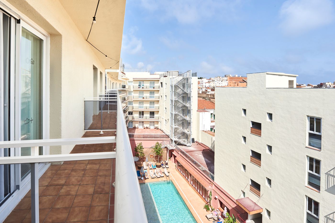 12.06.25 Tent Lloret de Mar