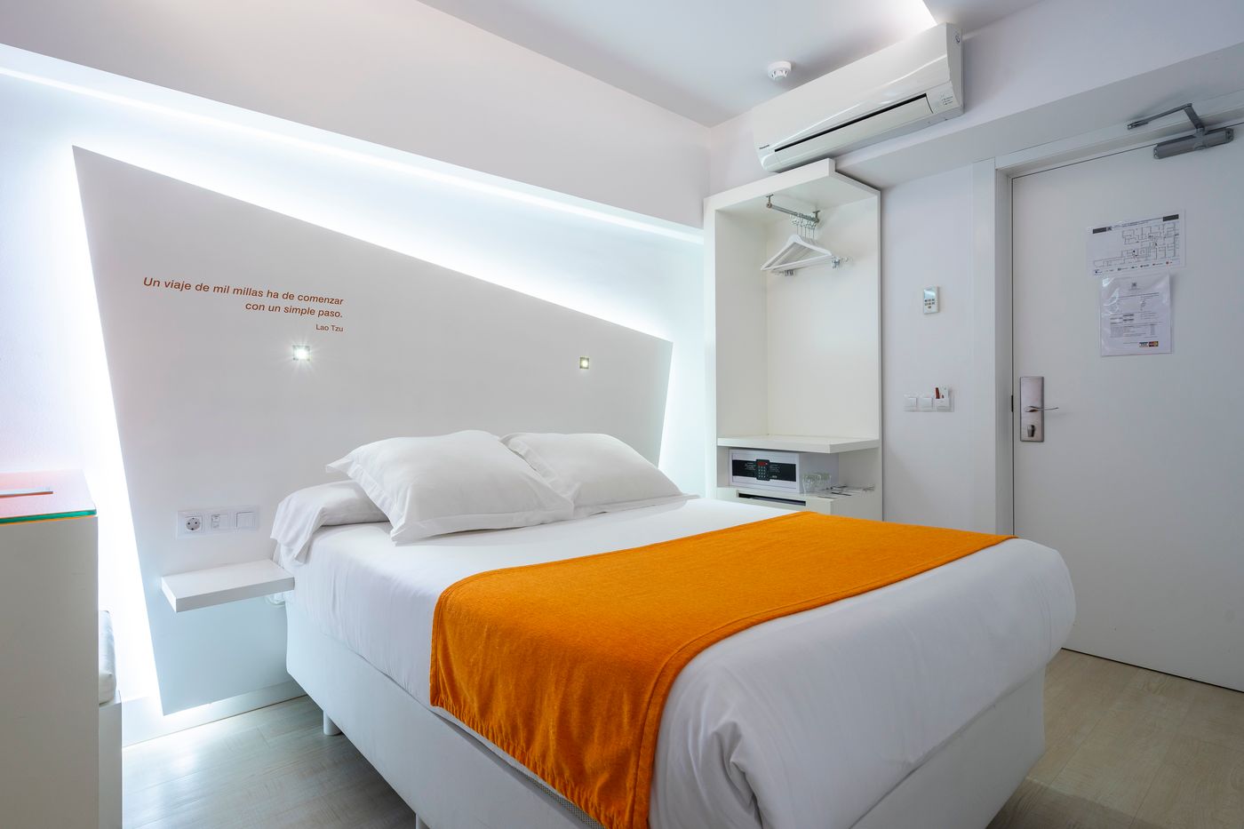 Atarazanas-Malaga-Boutique-Hotel-Room-24