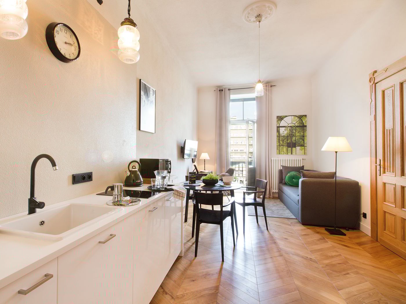 Antique-Apartments-Plac-Szczepanski-Room-28