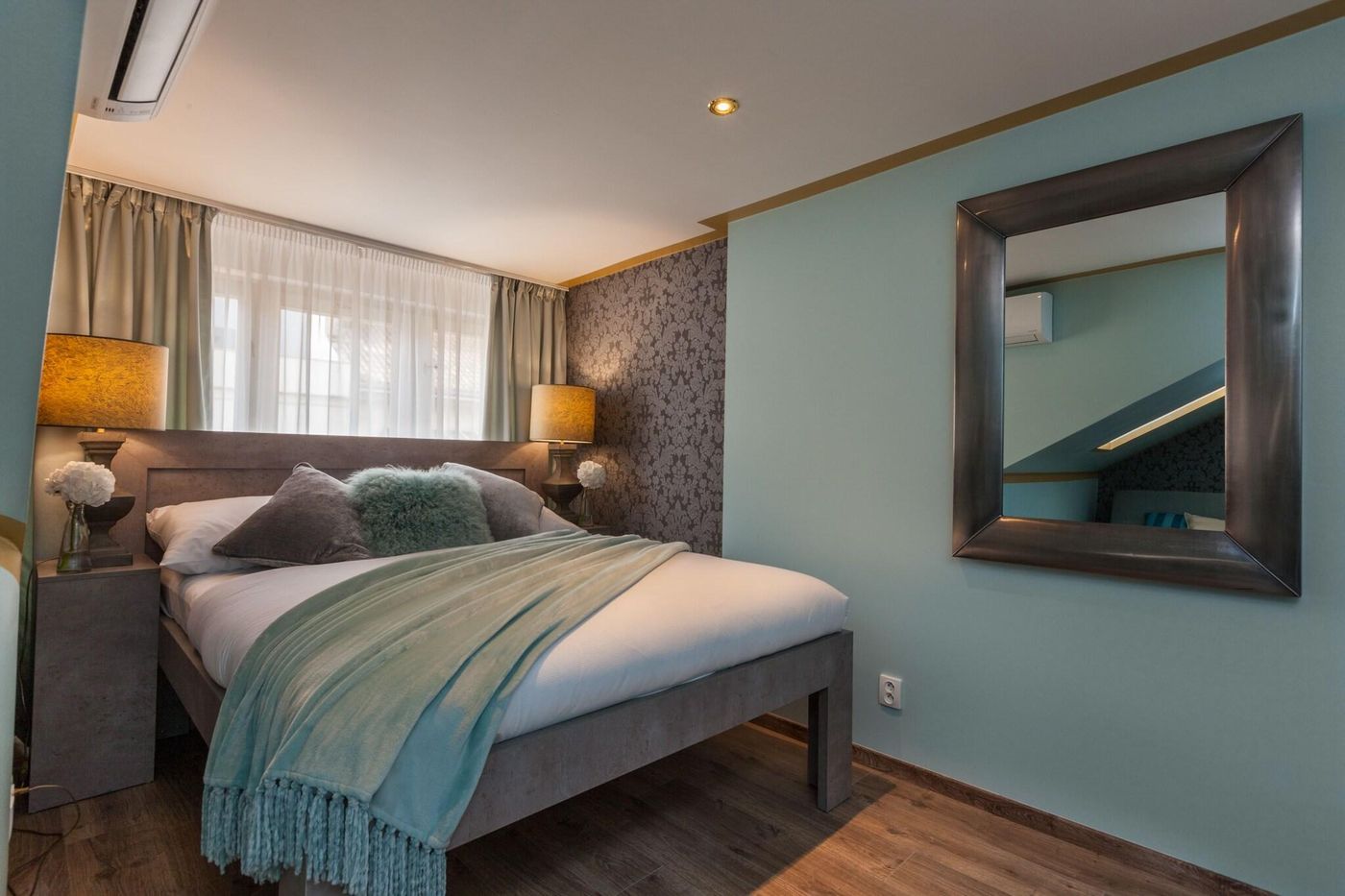 Gorgeous-Prague-Rooms-Room-28