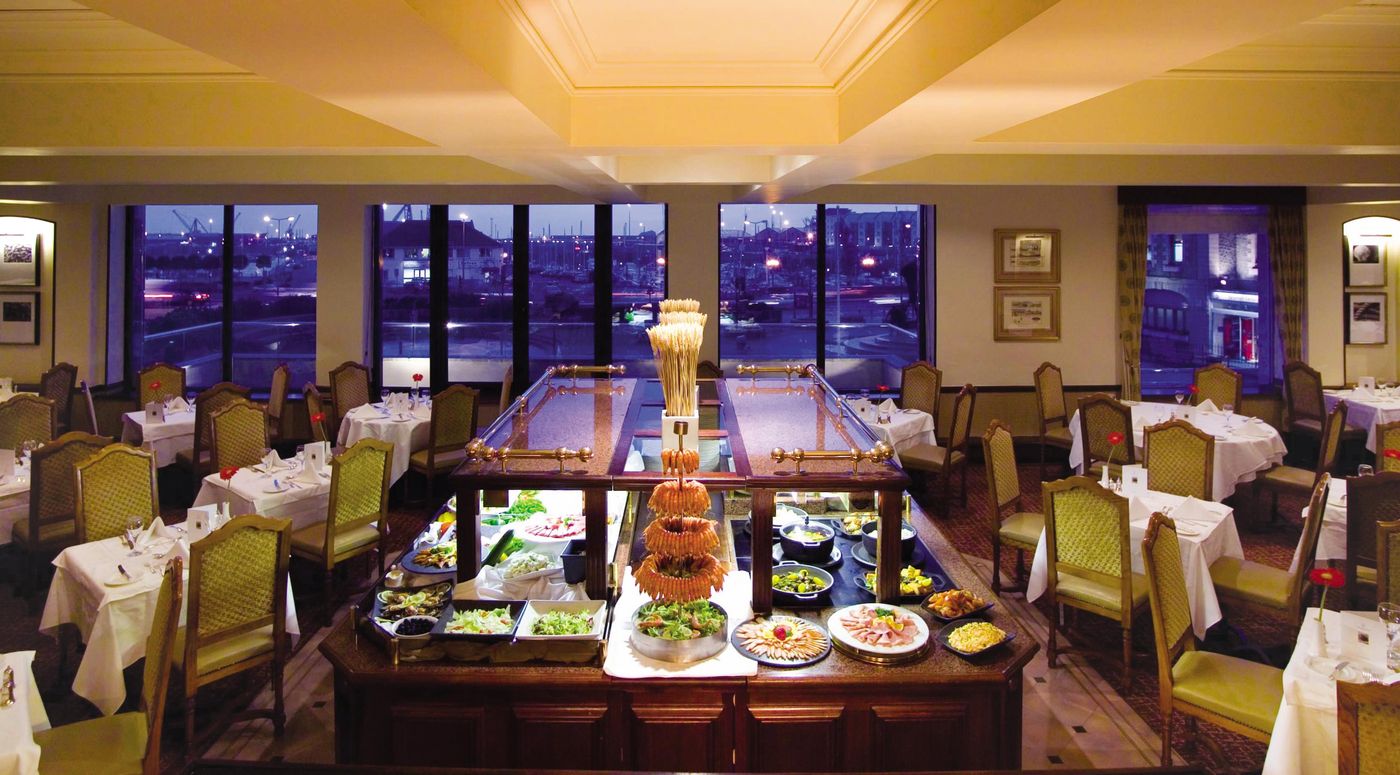 Pomme-d-Or-Restaurant-19