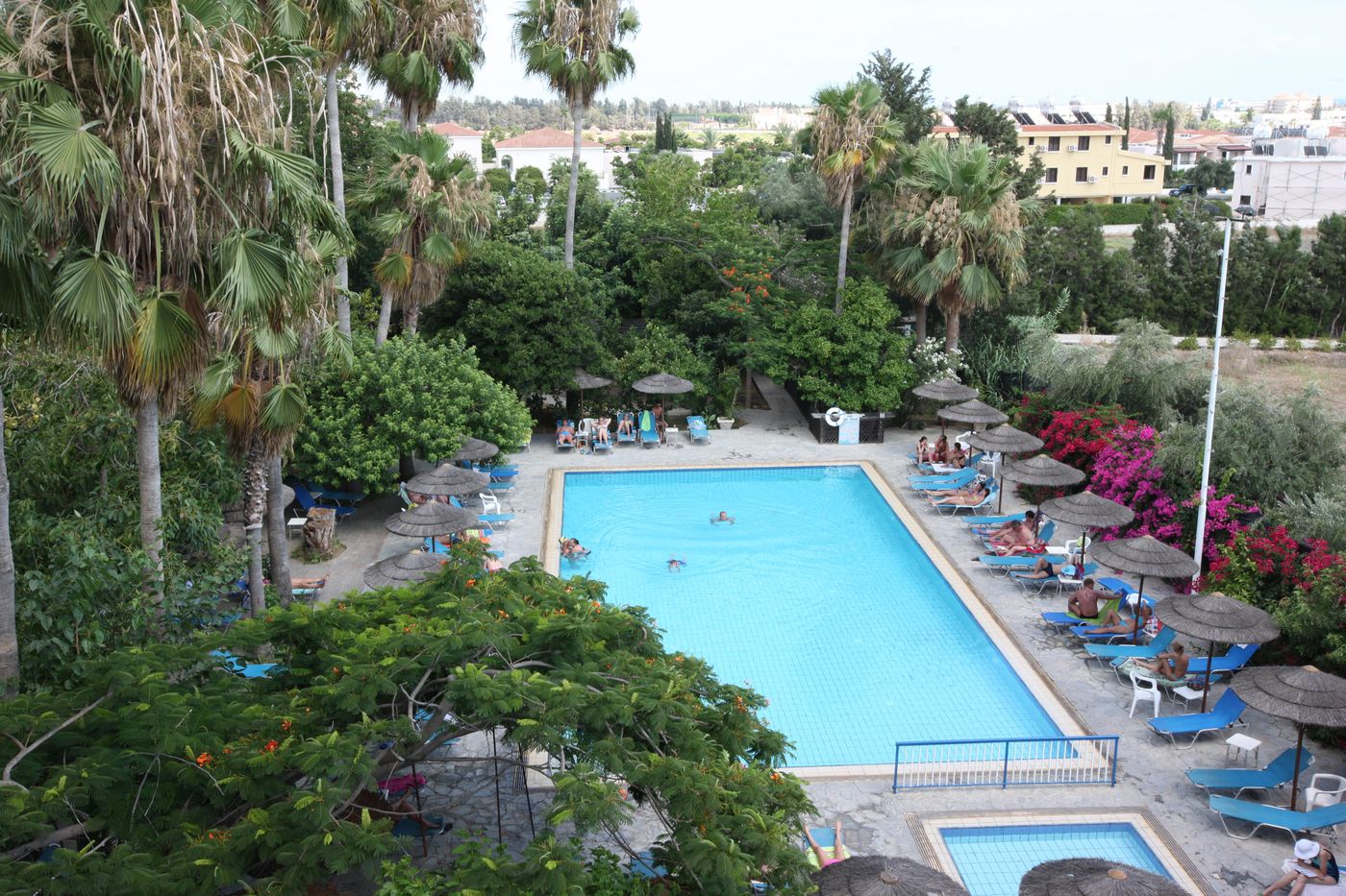 Veronica-Hotel-Pool-4