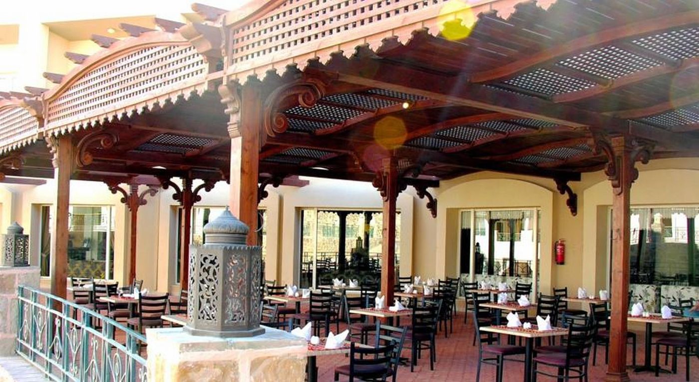 Pyramisa-Sunset-Pearl-Restaurant-26