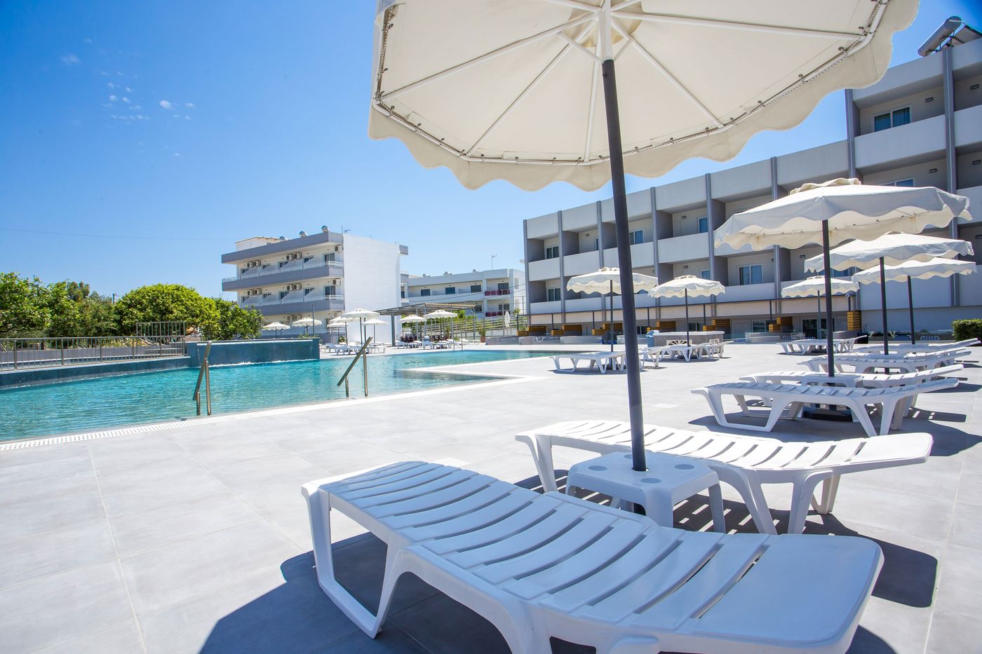 Tsampika Hotel & Studios