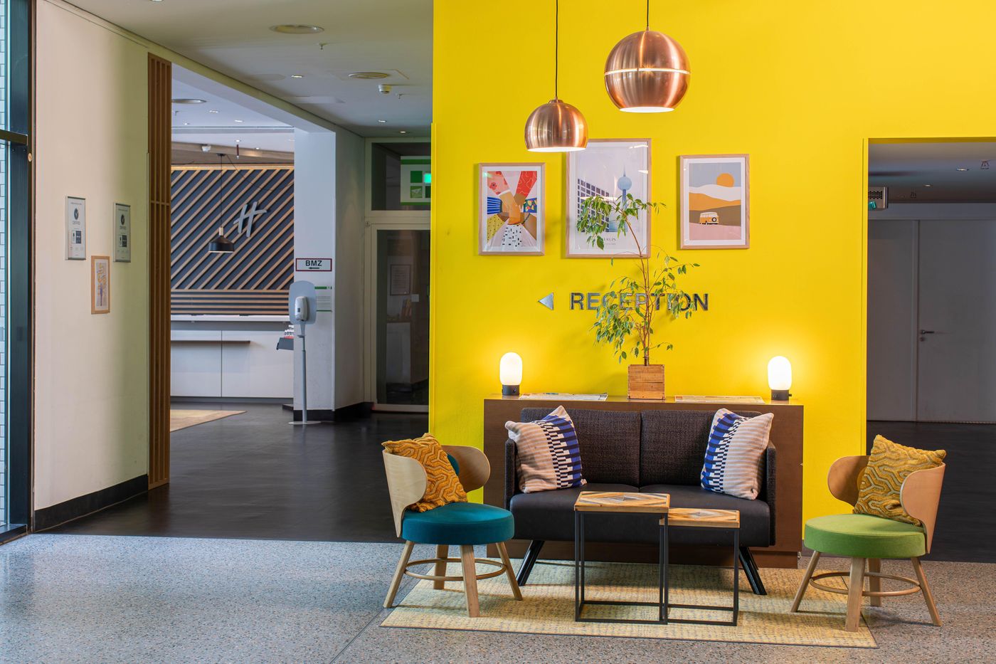 Holiday-Inn-Berlin---City-West-Lobby-2