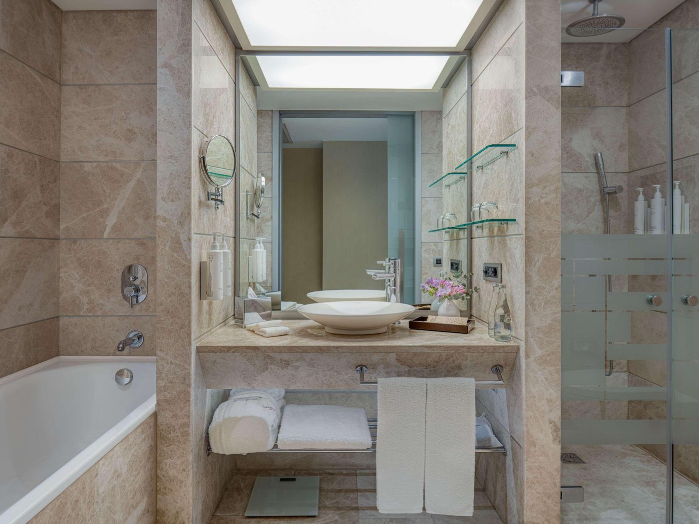 Swissotel-Grand-Efes-Izmir-Room-87