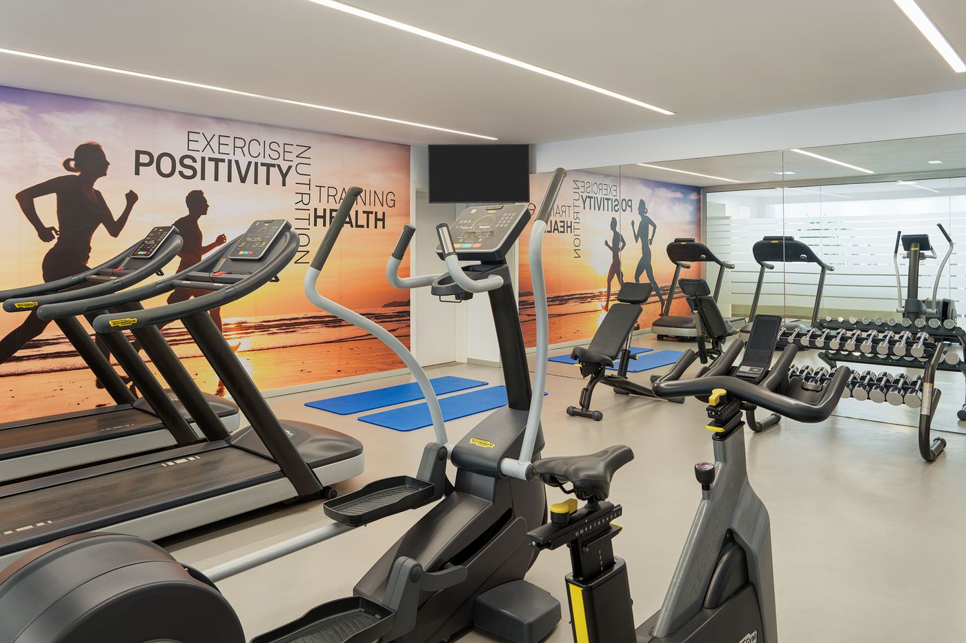 Dunas-Don-Gregory-Sports-and-Entertainment-38