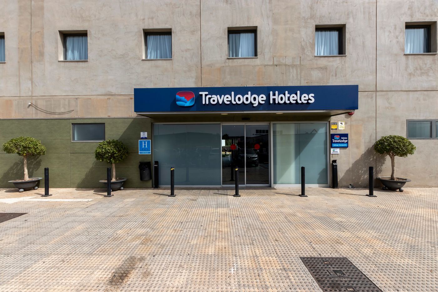 Travelodge-Malaga-Aeropuerto-General-view-10