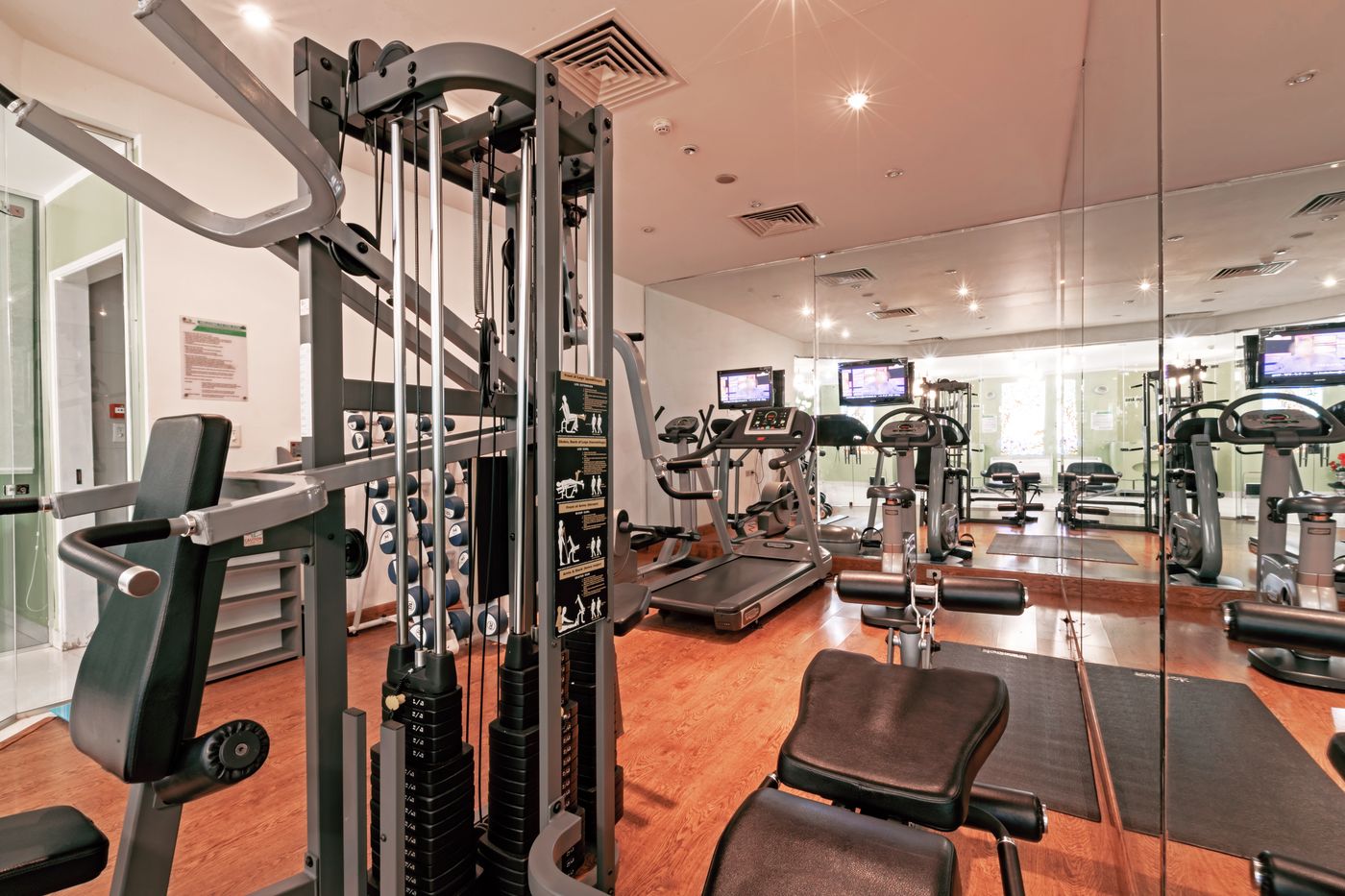 Minamark Beach Resort Hotel