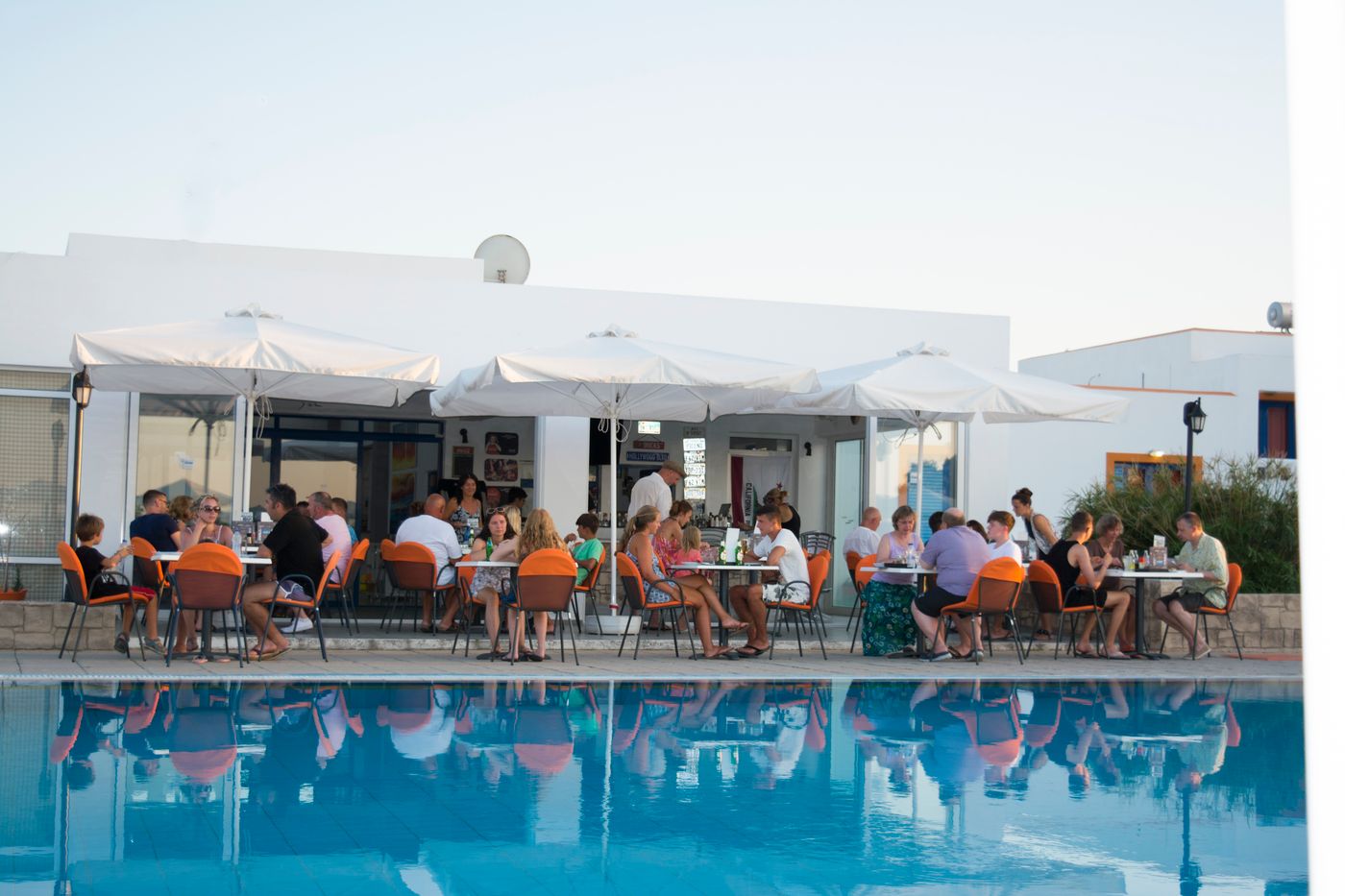 Bouradanis-Restaurant-16