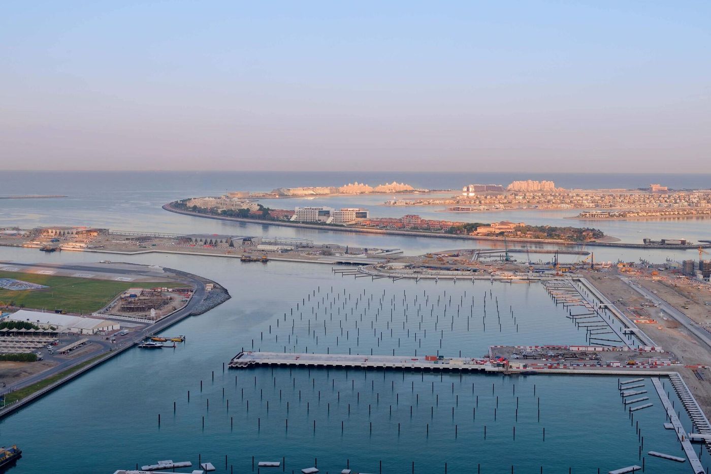 Dubai-Marriott-Harbour-Hotel---Suites-Room-55