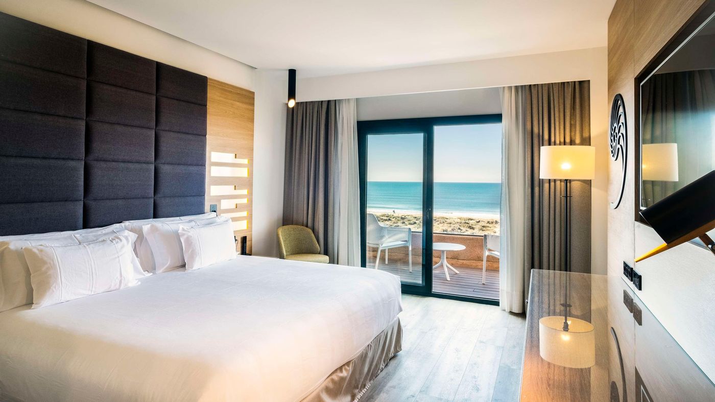 Barcelo-Punta-Umbr----a-Mar-Room-39