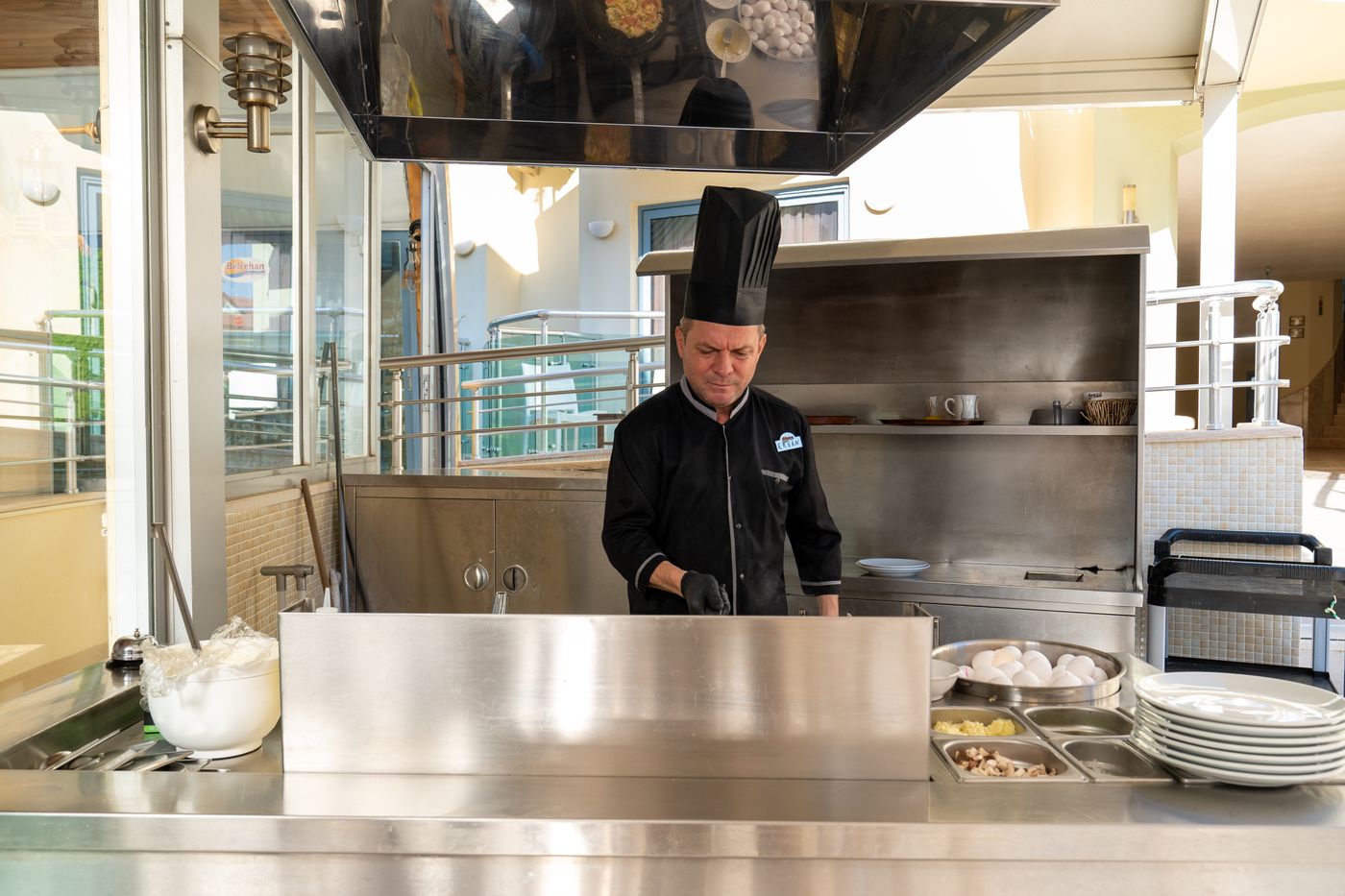 Belcehan-Deluxe-Restaurant-32