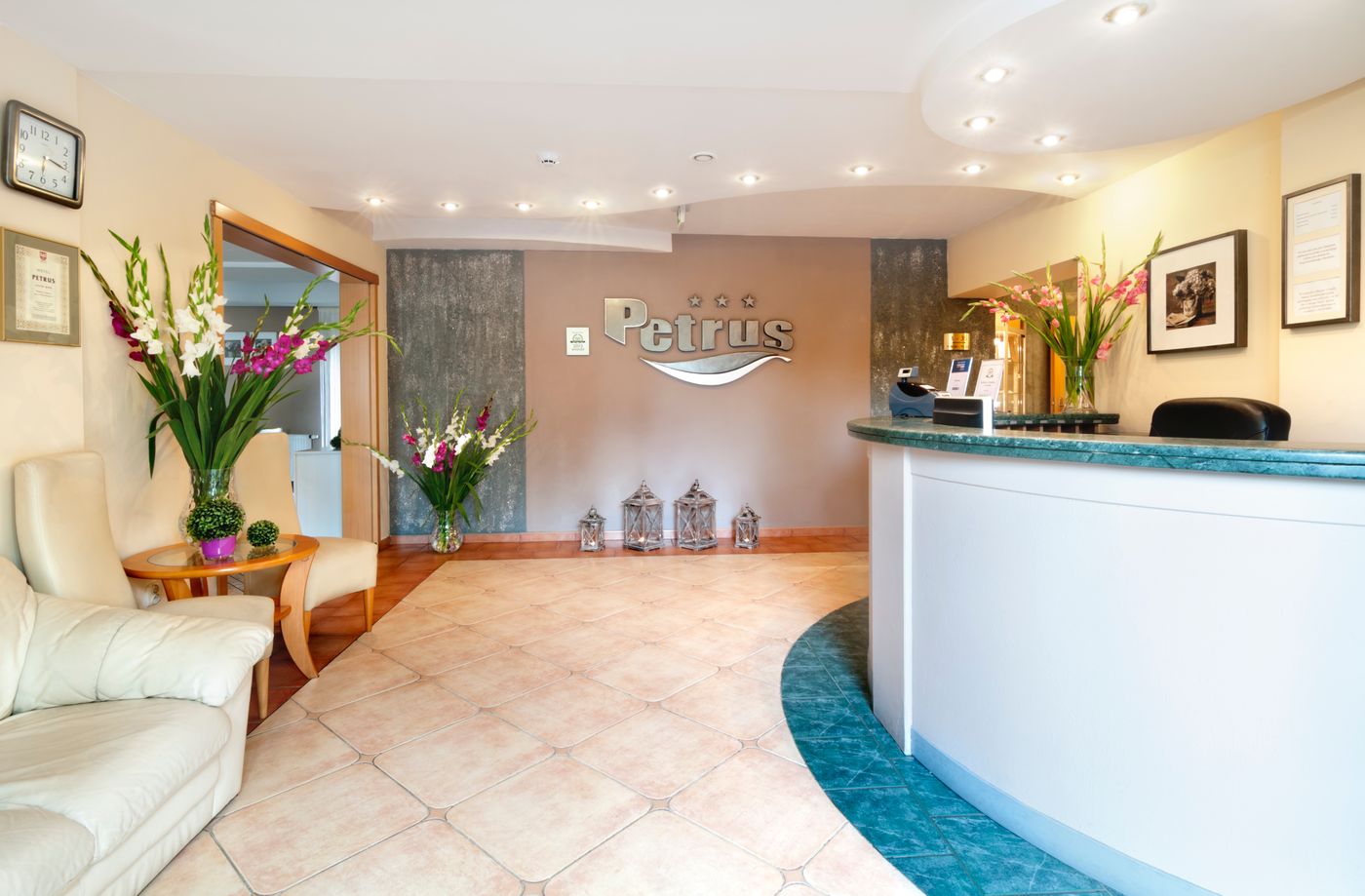 Petrus-Lobby-5