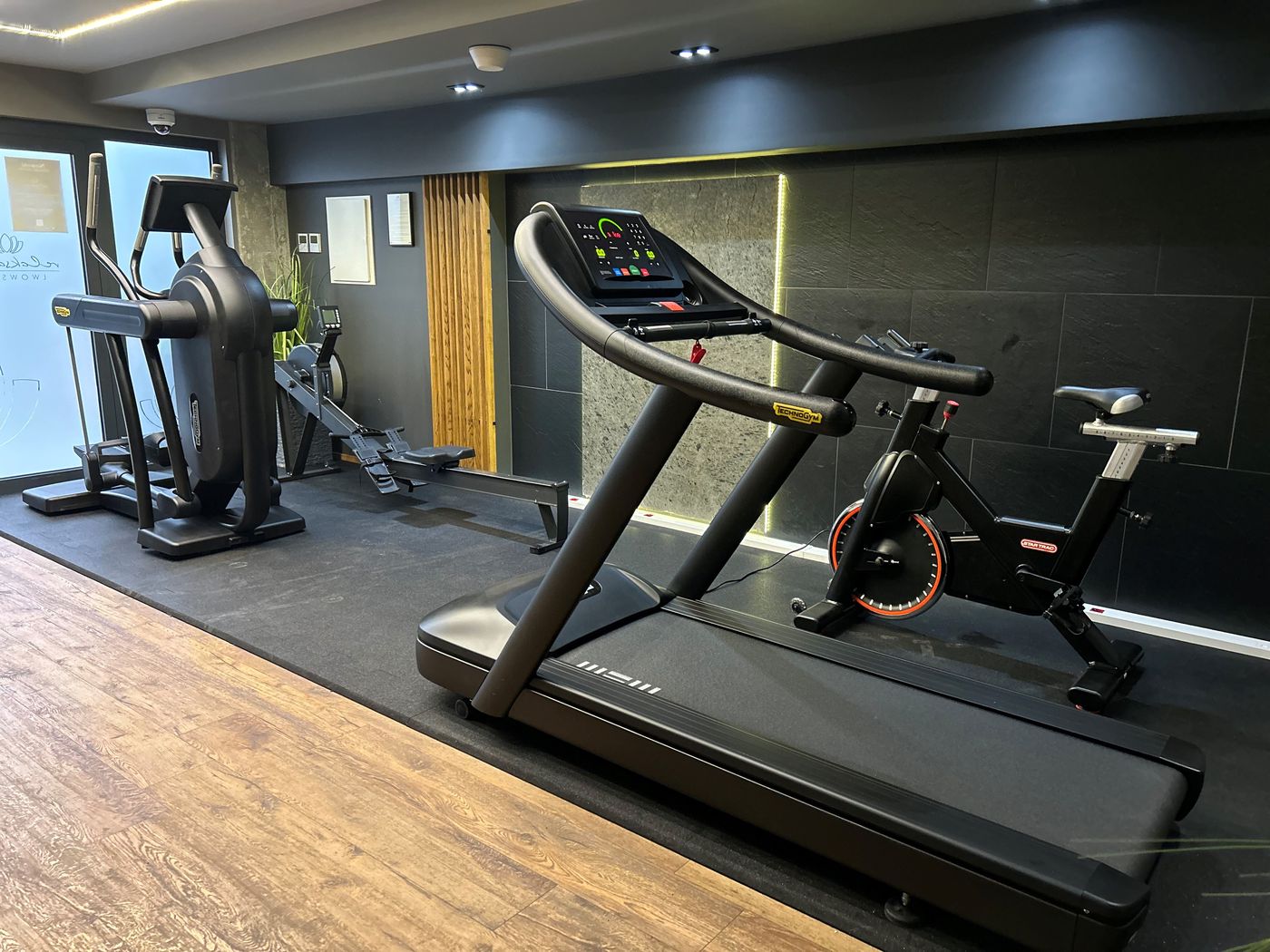 Lwowska1-Sports-and-Entertainment-66