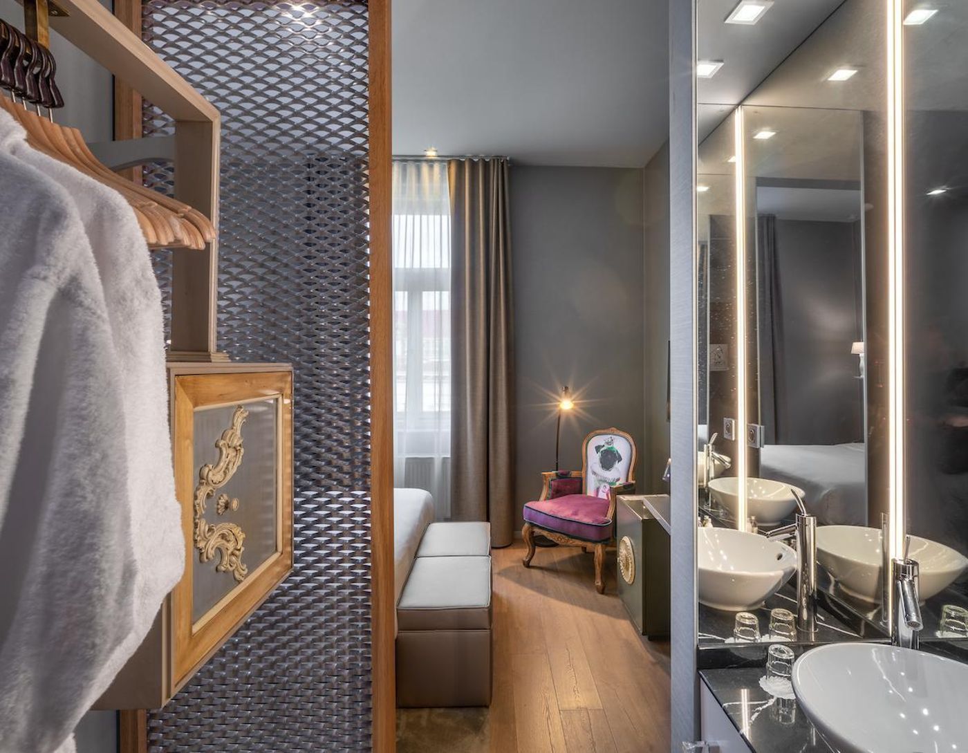 987-Design-Prague-hotel-Room-6