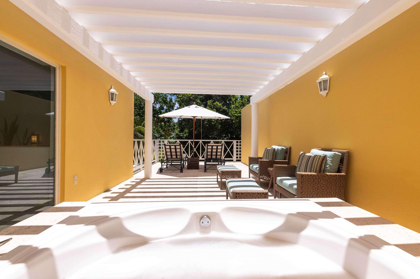 Royal-Hideaway-Playacar-All-Inclusive-Room-15