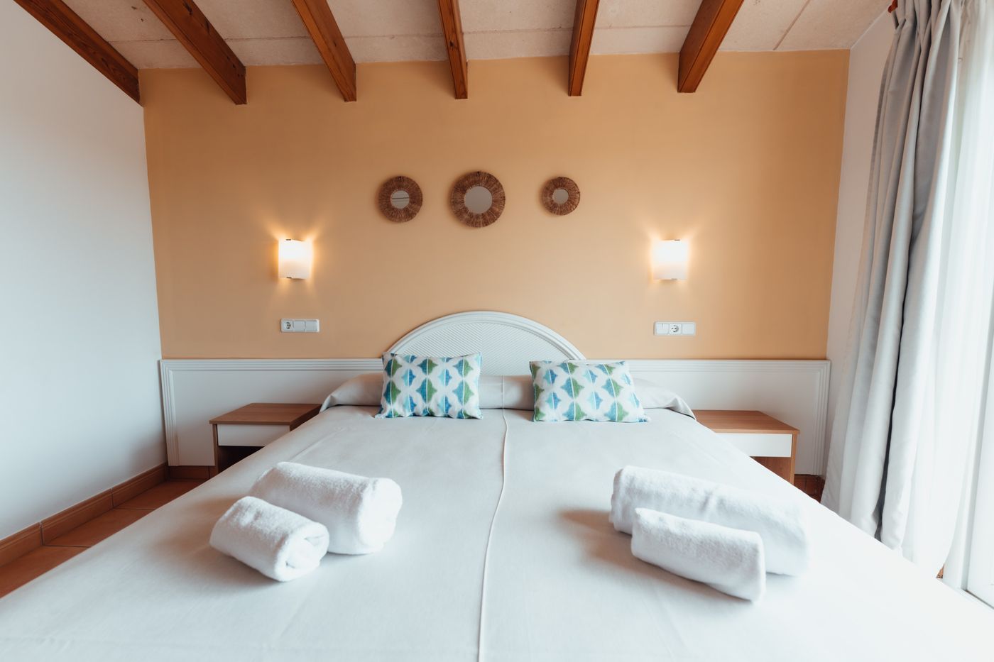 01.08.25 Villas Amarillas