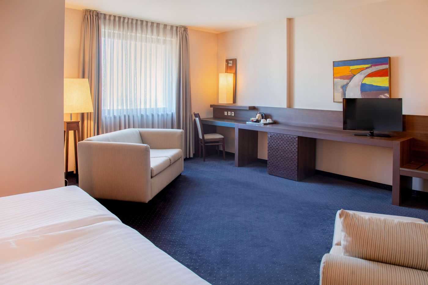 Metropolitan Sofia member of Radisson Individuals-Bulgaria-SOFIA-Lobby-7