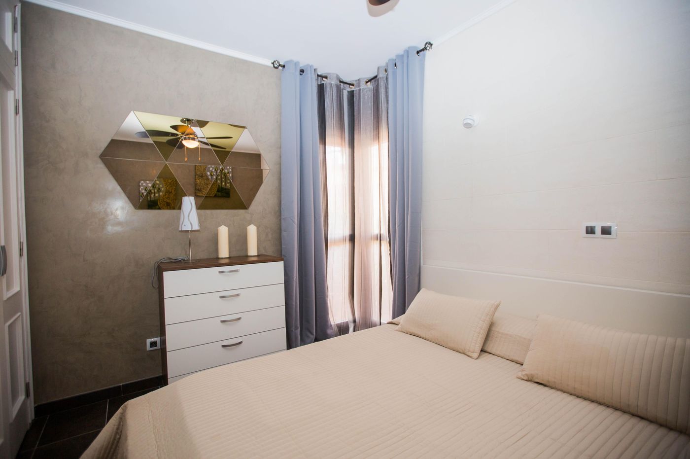 Yucca-Park-Room-25