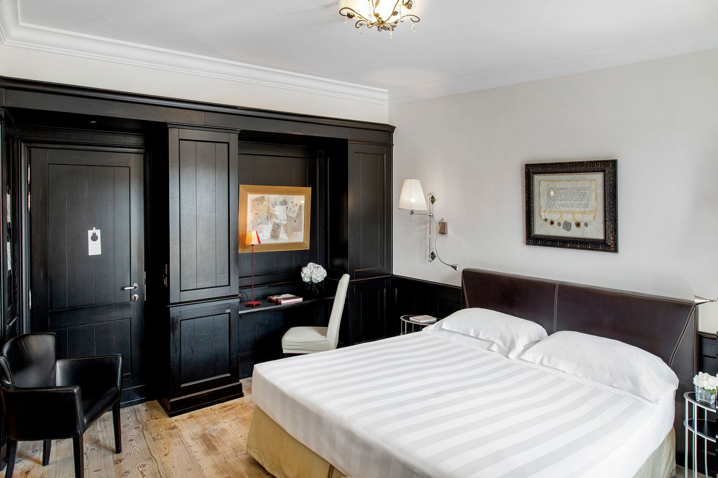 Relais-Santa-Croce-by-Baglioni-Hotels-Room-12