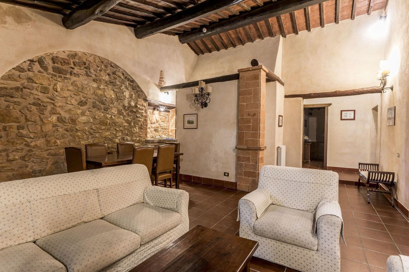 Borgo-Il-Poggiaccio-Room-13