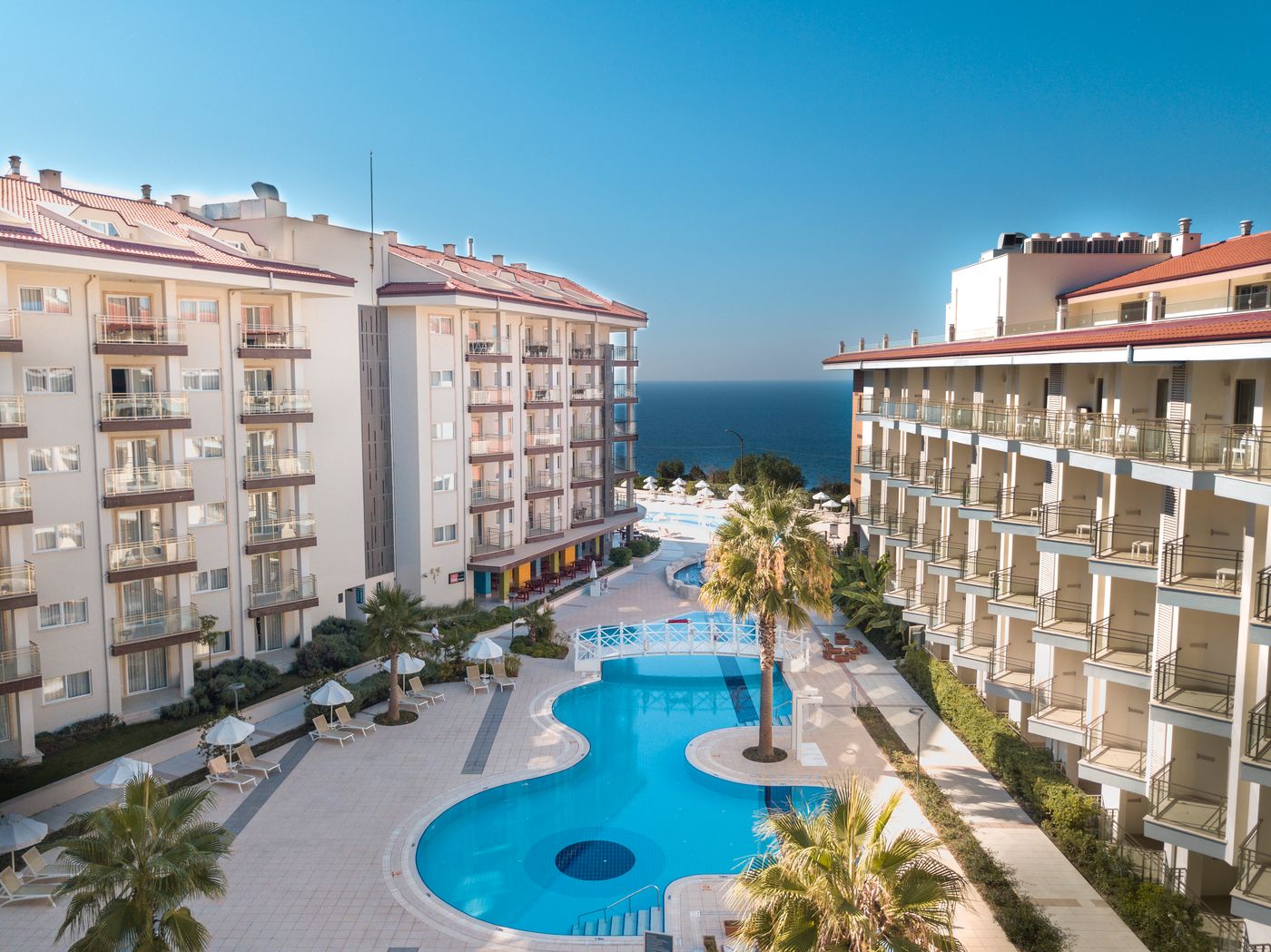 Ramada Hotel & Suite by Wyndham Kusadasi