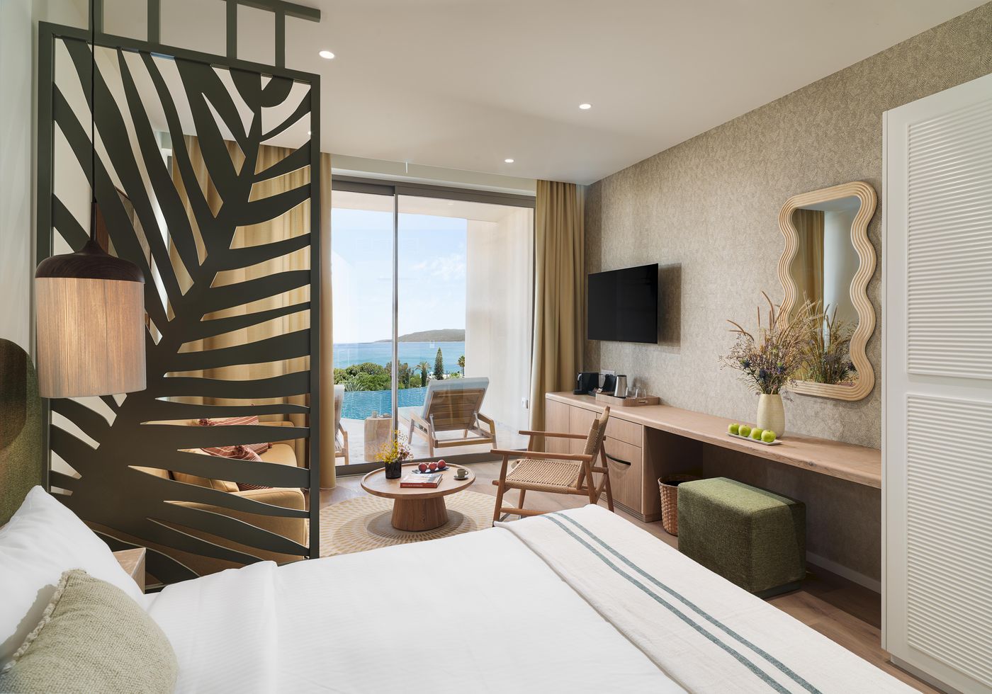 NALU Latchi Leonardo limited edition