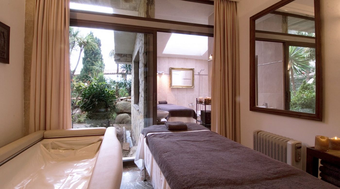 Eden-Roc-Sports-and-Entertainment-57