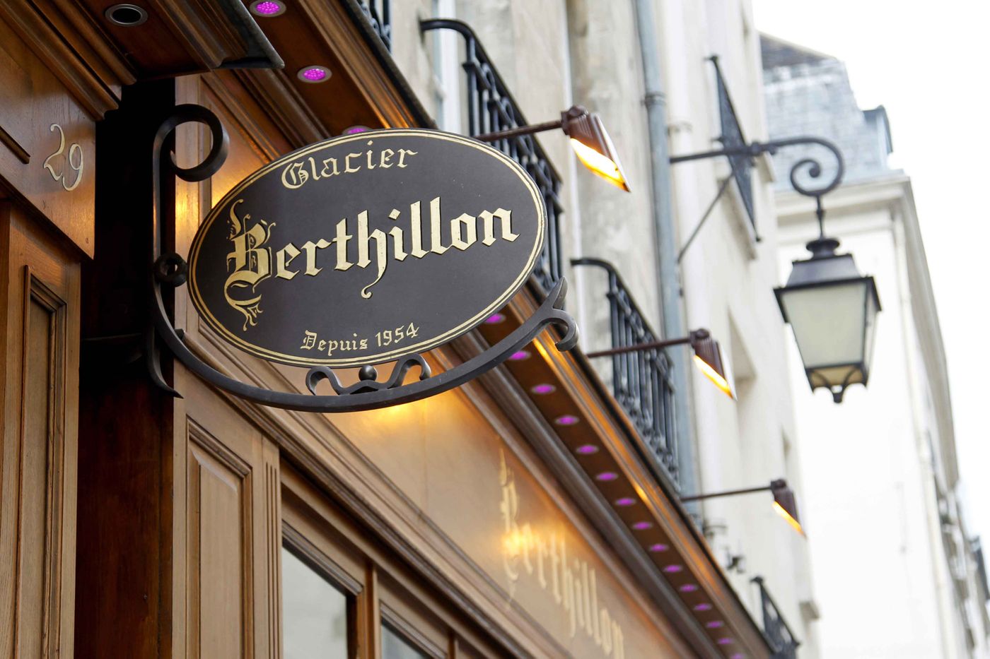 Hotel L de Lutece-France-PARIS-General view-1