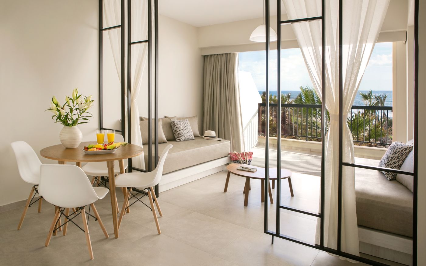 Louis-Paphos-Breeze-Room-30