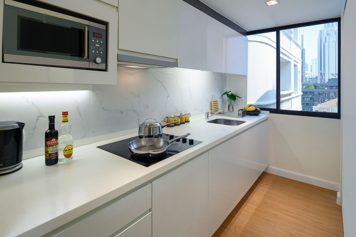 Parkroyal-Suites-Bangkok-Room-11