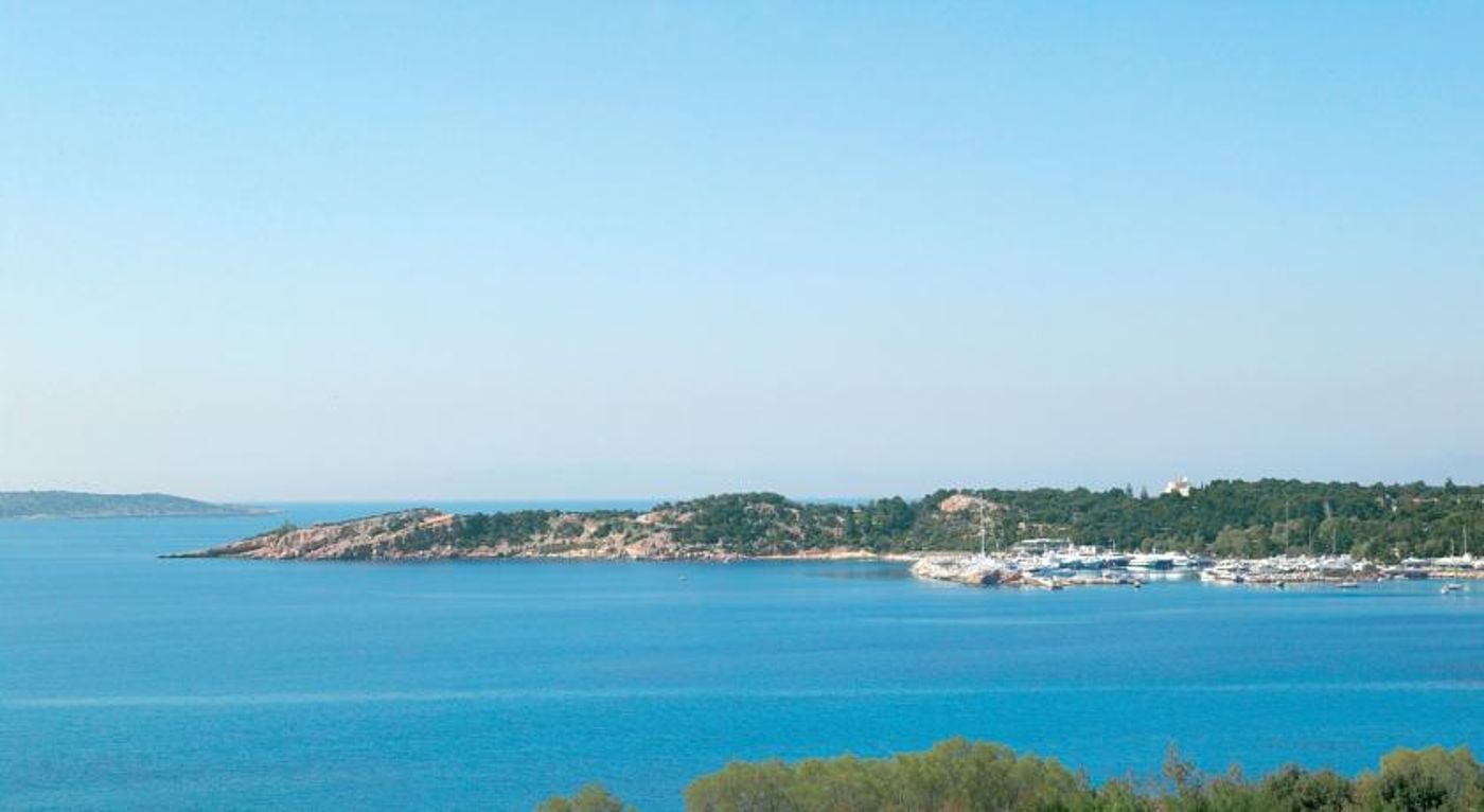 Vouliagmeni Suites