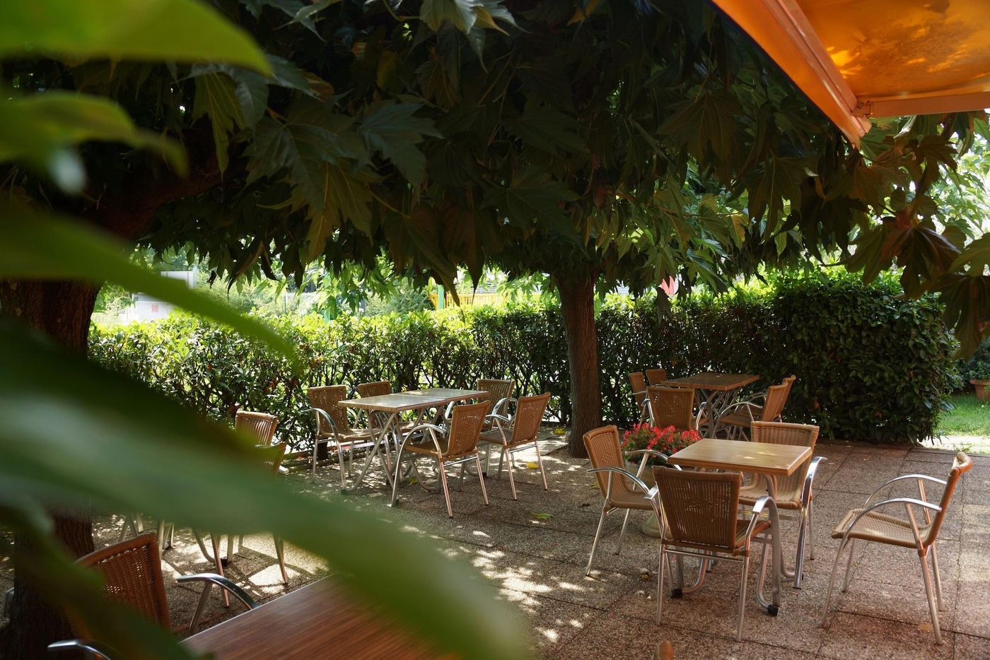 Initial By Balladins LyonVillefranche Sur Saone - France - VILLEFRANCHE SUR SAONE - Terrace - 3