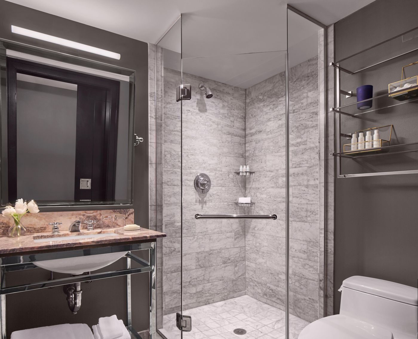 Nine-Zero--A-Kimpton-Hotel-Room-37