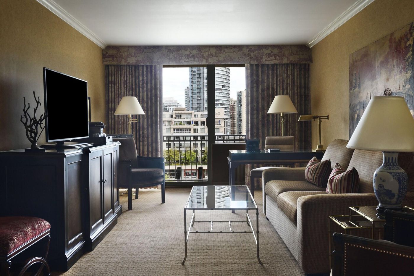 Wedgewood-Hotel---Spa-Room-26