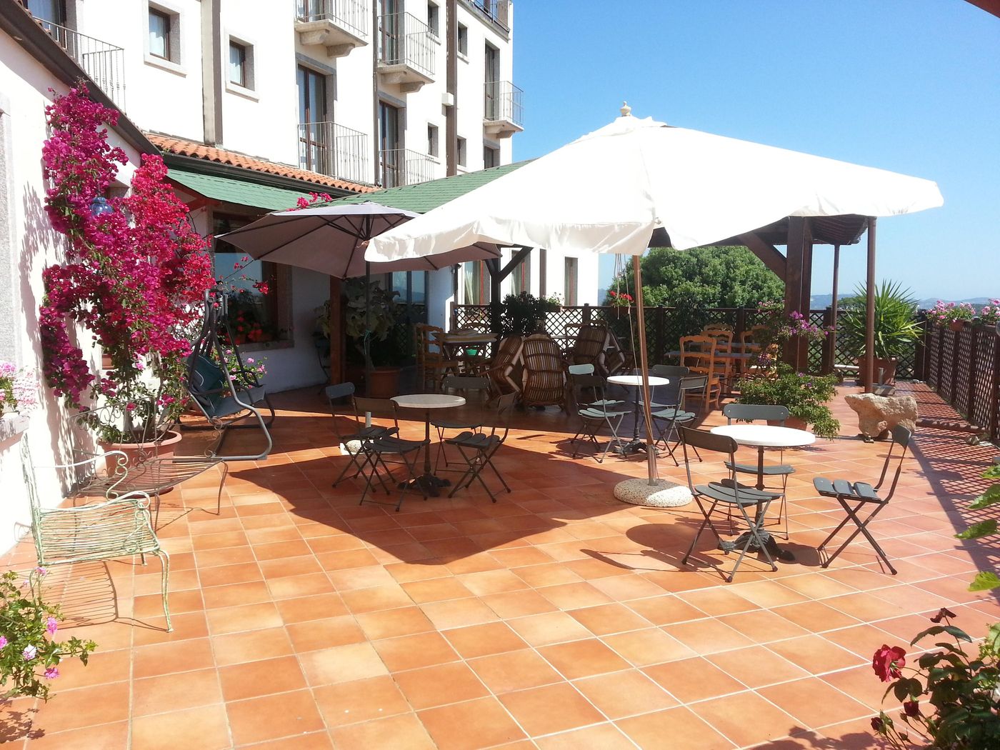 Hotel-San-Trano-Terrace-14