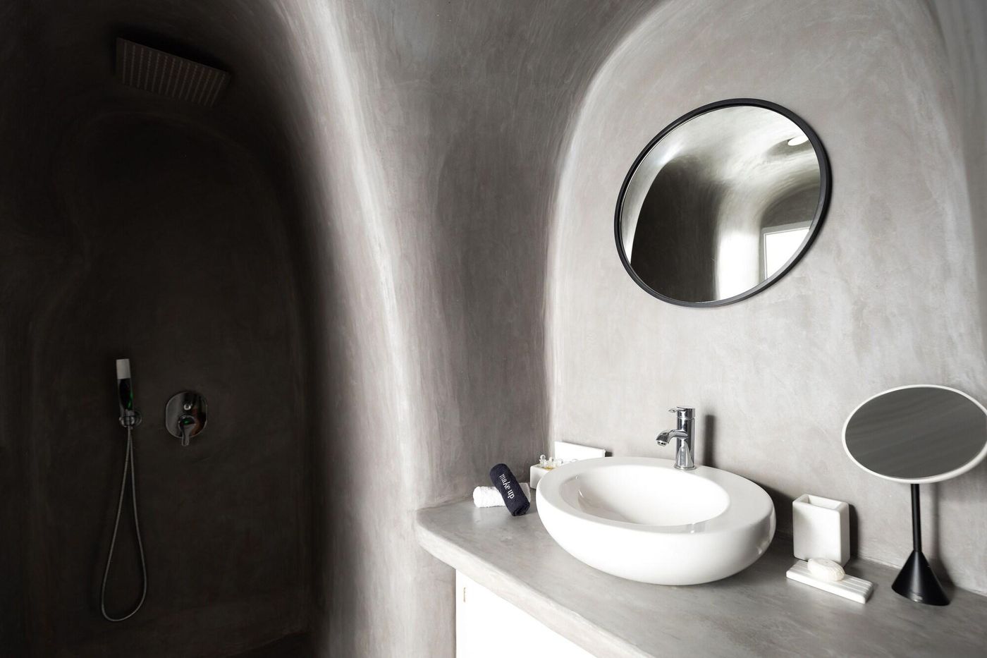 Danae-Suites-Room-32