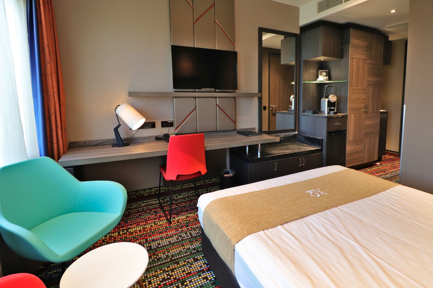 Xo-Hotels-Couture-Room-18